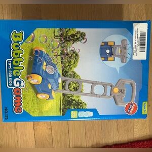 Kids Bubble Lawn Mower - Blue (NIB/NWT) Age: 3+
